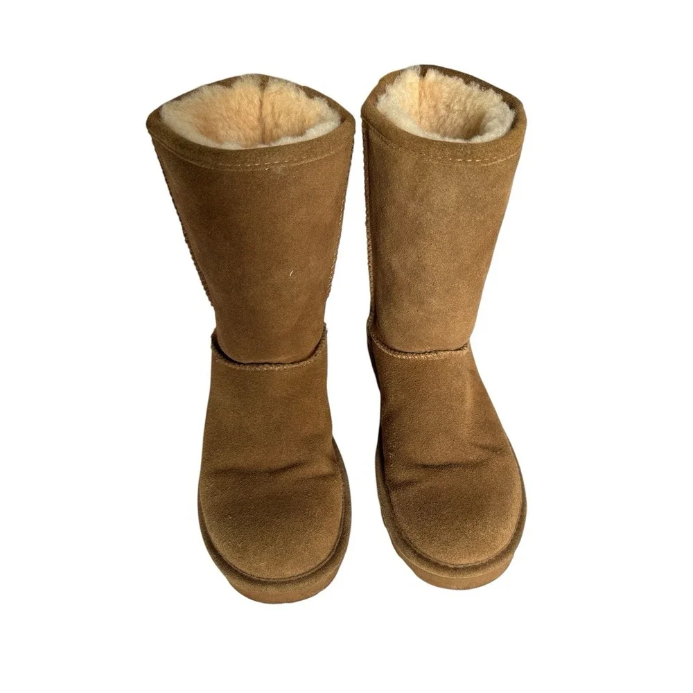 Bearpaw boots Women's Sz 9 Brown Suede Wool Shearling  Lining